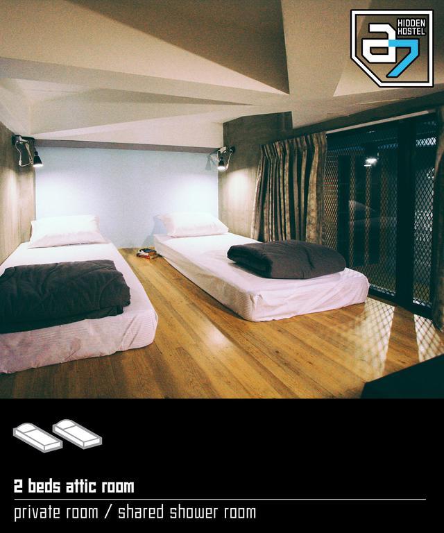 A7 Hidden Hostel Бангкок Экстерьер фото